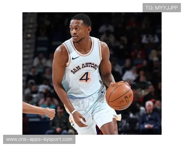 福克斯突破传球助攻空接，国王在末节爆发